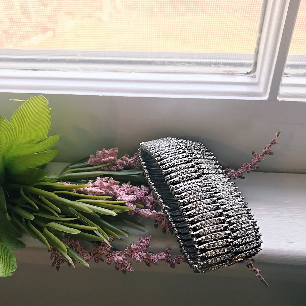BEAUTIFUL Stella and Dot diamond bracelet